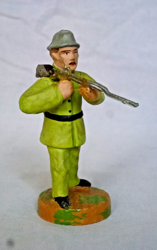Jägerfigur auf holzsockel - holzsockel, 7